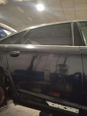 Drzwi tylne prawe 4F0833052G VAG