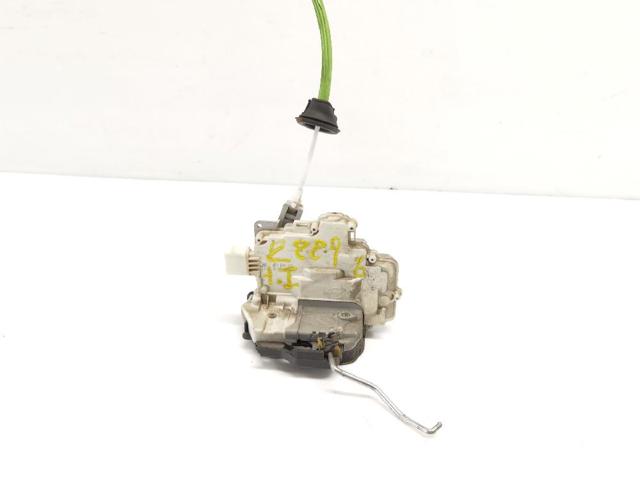 Zamek drzwi tylnych lewych 4F0839015 VAG