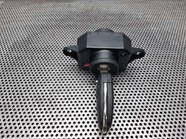 Stacyjka zapłonowa Audi A6 4F2