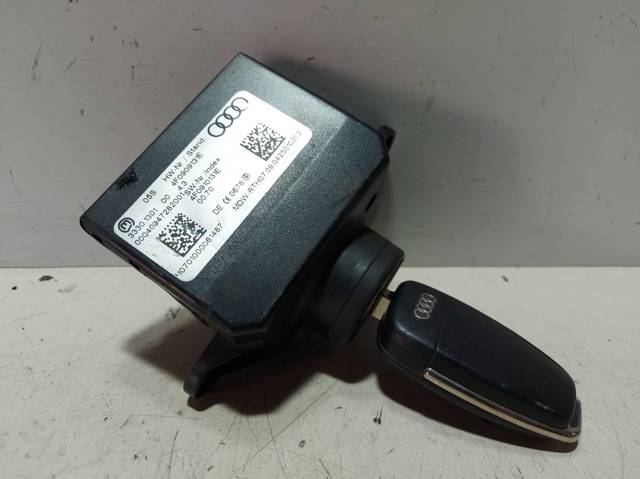 Stacyjka zapłonowa Audi A6 4F2