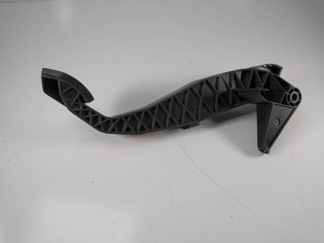 Pedał sprzęgła Audi A6 4F5