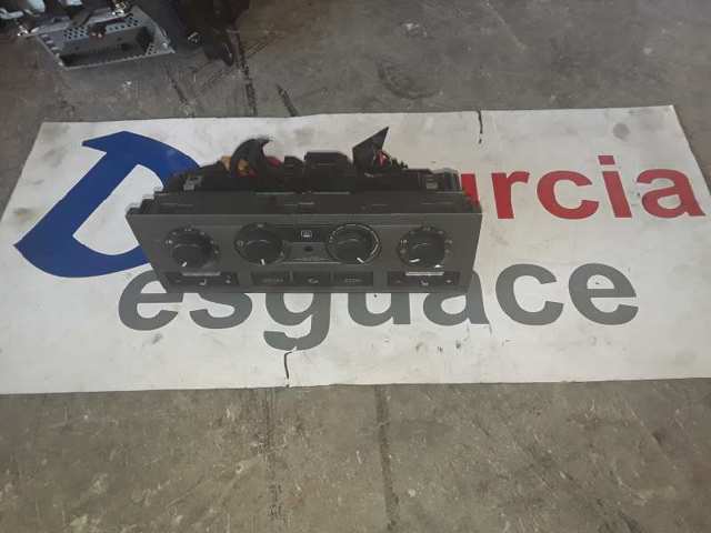 Sterownik trybów ogrzewania/klimatyzacji Audi A6 4F5