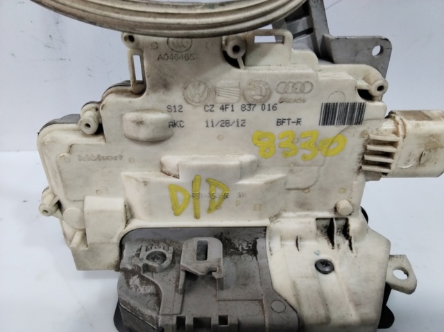 Zamek drzwi przednich prawych 4F1837016 VAG