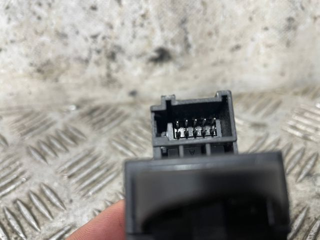 4F1927225 VAG