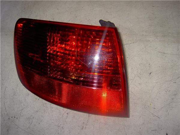 Lampa zespolona tylna lewa wewnętrzna 4F9945093C VAG