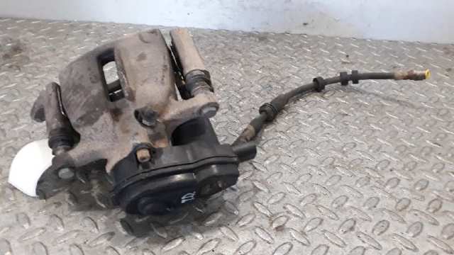 Zacisk hamulcowy tylny prawy 4G0615404A VAG