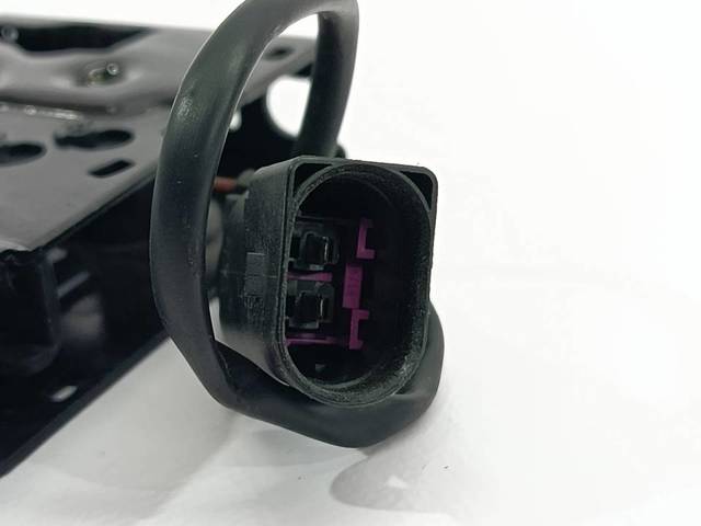 Zamek maski 4G0823509C VAG