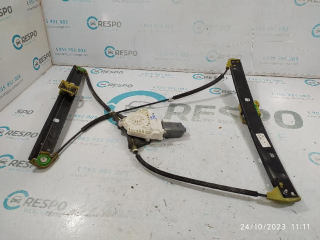Mechanizm podnoszenia szyby drzwi przednich lewych 4G0837461 VAG