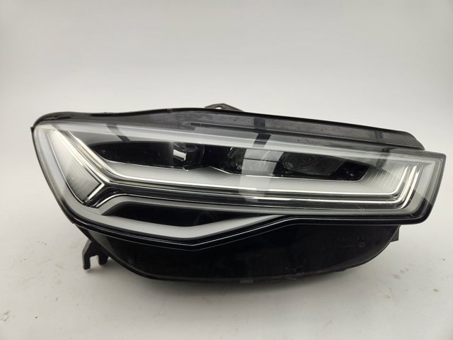 Reflektor prawy 4G0941034H VAG