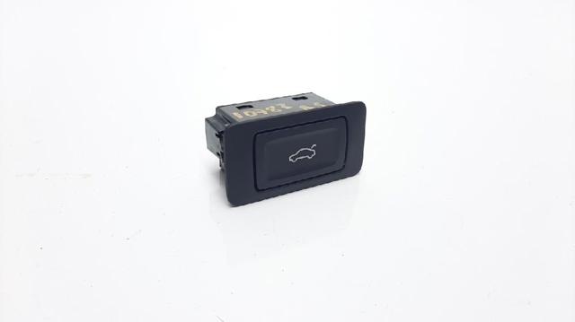 Przycisk klapy bagażnika (3/5 drzwi) w kabinie 4G0959831B5PR VAG