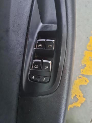 Panel przyciskowy sterowania podnośnikiem szyby przedni lewy 4G09598515PR VAG