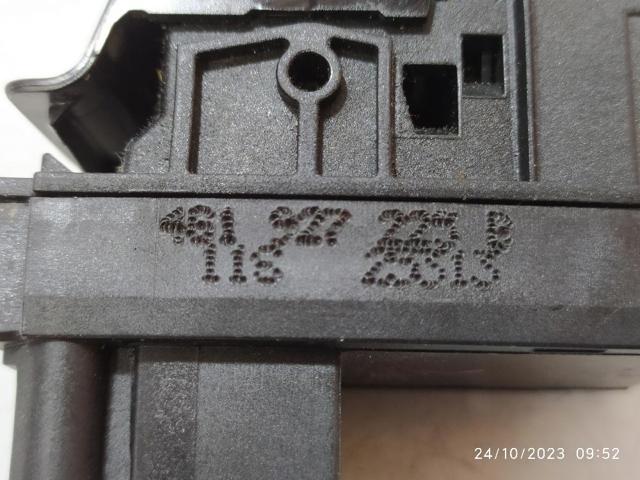 Przycisk elektromechanicznego hamulca postojowego (ręcznego) 4G1927225B VAG