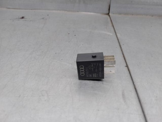 Przekaźnik rozrusznika 4H0951253C VAG