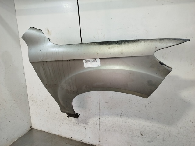 Błotnik przedni prawy 4L0821102 VAG