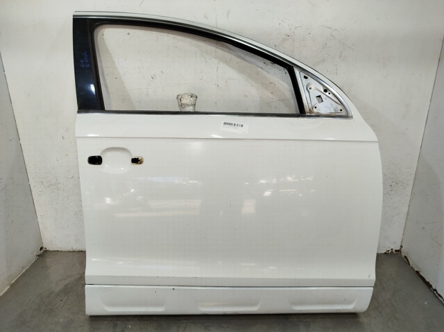 Drzwi przednie prawe 4L0831052A VAG