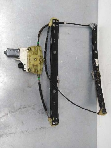 Mechanizm podnoszenia szyby drzwi przednich prawych 4L0837462A VAG
