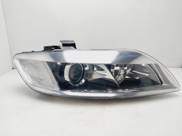 Reflektor prawy 4L0941004A VAG