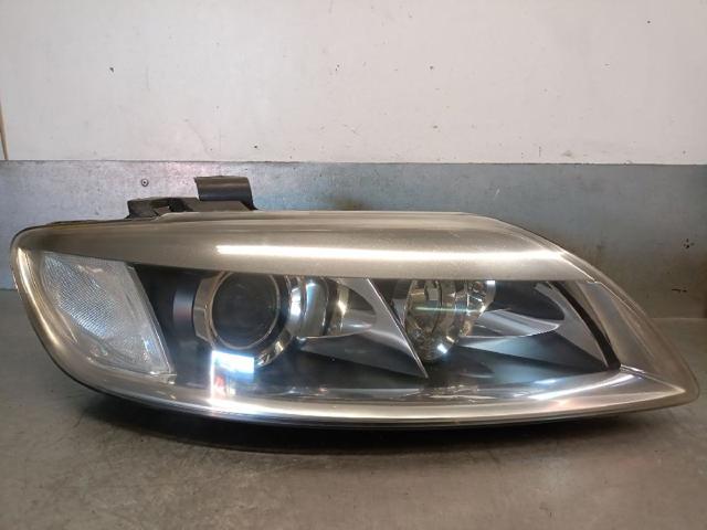 Reflektor prawy 4L0941030A VAG