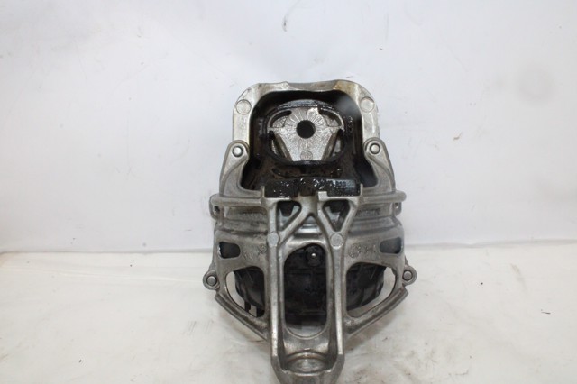 Poduszka (podpora) silnika prawa 4M0199372M VAG