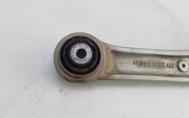 Wahacz zawieszenia przedniego dolny prawy 4M0407156E VAG