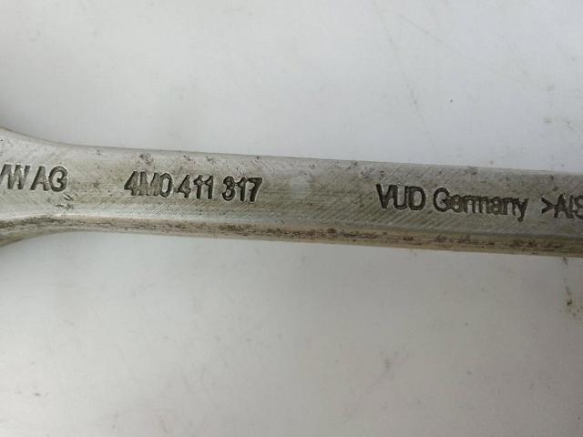 Łącznik stabilizatora przedniego 4M0411317 VAG