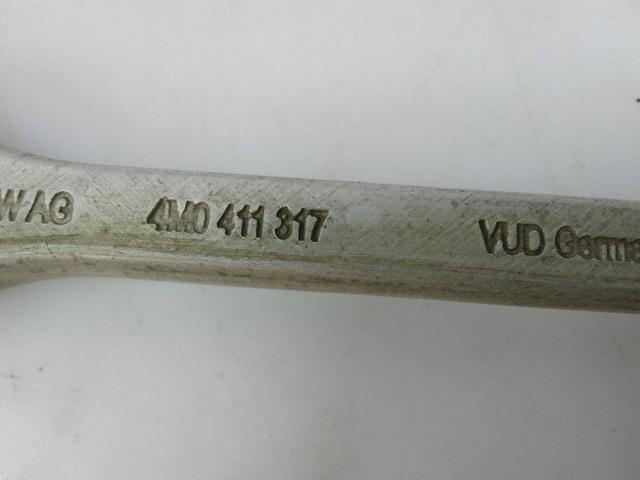 Łącznik stabilizatora przedniego 4M0411317 VAG