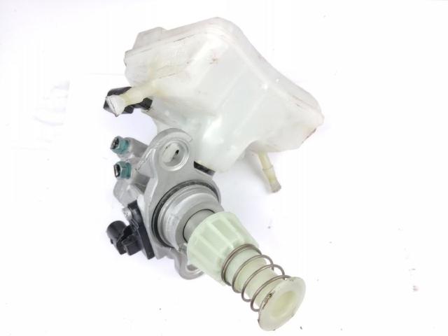 Główny cylinder hamulców do Volkswagen Touareg CR7, RC8