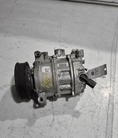 Sprężarka klimatyzacji 4M0816803 VAG