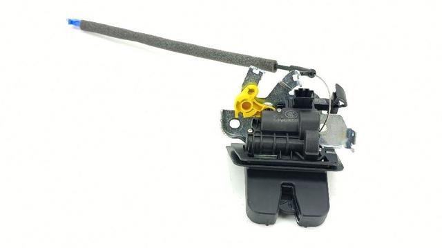 Zamek klapy bagażnika (3/5 drzwi tylnych) 4M0827506D VAG