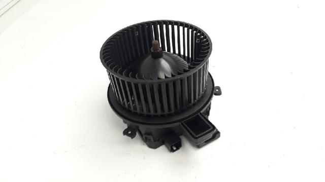 Silniczek wentylatora nagrzewnicy (ogrzewacza wnętrza) 4M1820021 VAG