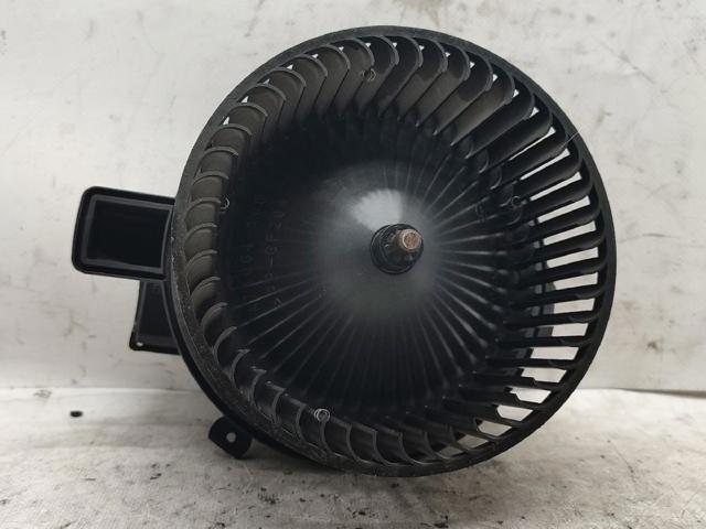 Silniczek wentylatora nagrzewnicy (ogrzewacza wnętrza) 4M1820021B VAG