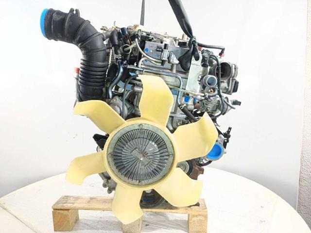 Silnik w komplecie 4M41 MITSUBISHI
