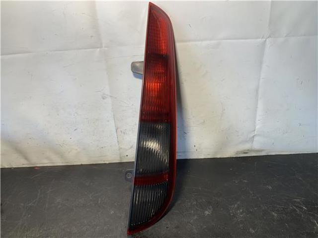 Lampa zespolona tylna prawa 4M5113404F FORD