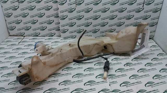 Zbiornik spryskiwaczy Ford Focus