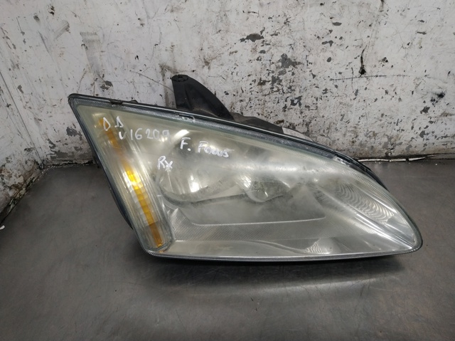 Reflektor prawy 4M5113W029AD FORD