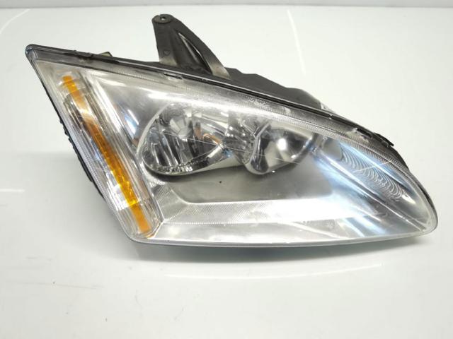 Reflektor prawy 4M5113W029AF FORD