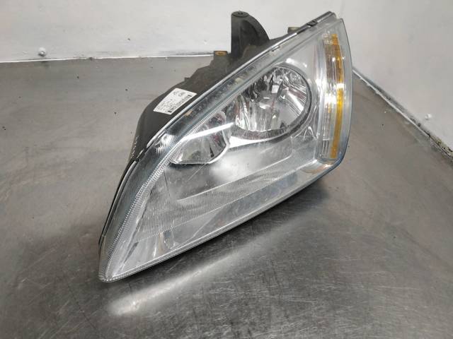 Reflektory Ford Focus