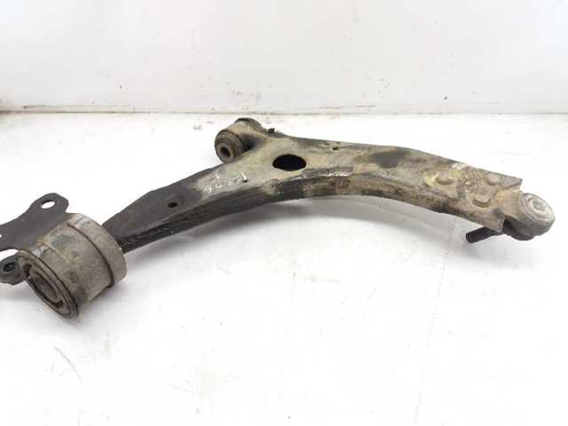Wahacz zawieszenia przedniego dolny prawy 4M513A423AF FORD