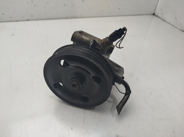 Pompa wspomagania hydraulicznego kierownicy 4M513A696AD FORD