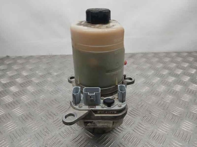 Pompa wspomagania hydraulicznego kierownicy 4M513K514AD FORD