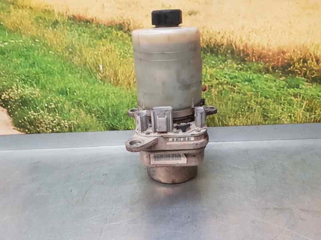 Pompa wspomagania hydraulicznego kierownicy 4M513K514BF FORD
