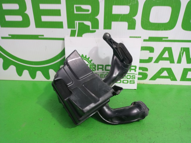 Rezonator filtra powietrza 4M519F763BB Ford