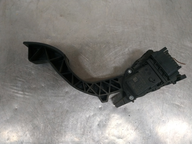 Pedał przyspieszenia (gazu) 4M519F836AH FORD