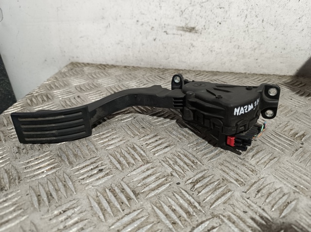 Pedał przyspieszenia (gazu) 4M519F836AK MAZDA