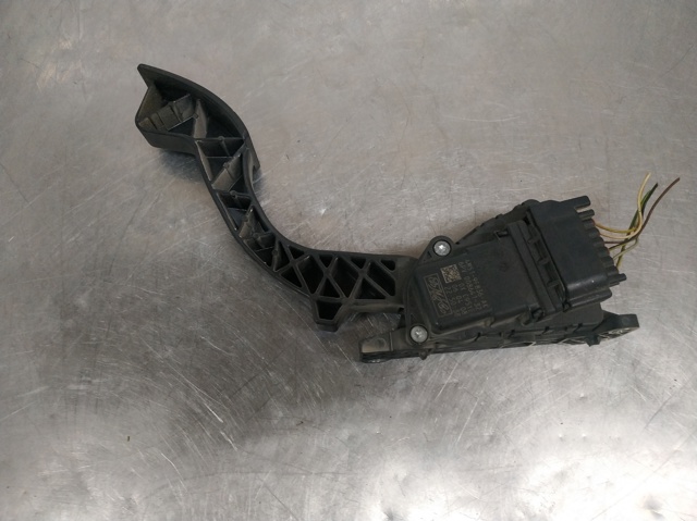 Pedał przyspieszenia (gazu) 4M519F836AK FORD