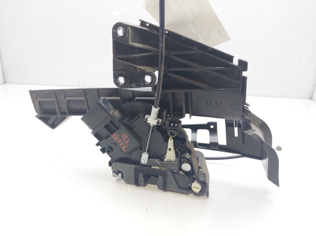 Zamek drzwi tylnych prawych 4M5AA26412BE FORD