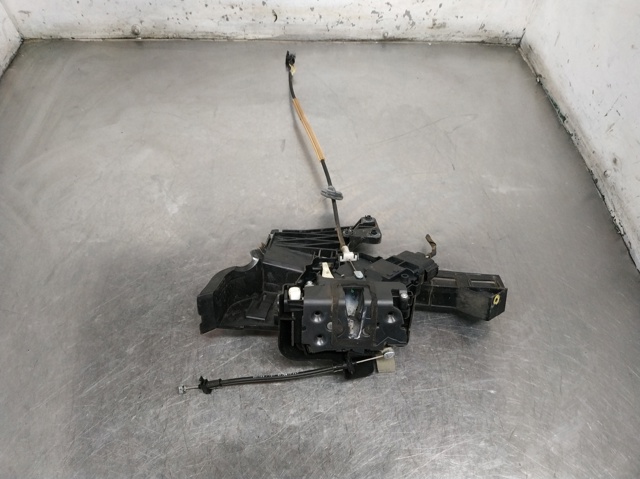 Zamek drzwi tylnych lewych 4M5AR26413BE FORD