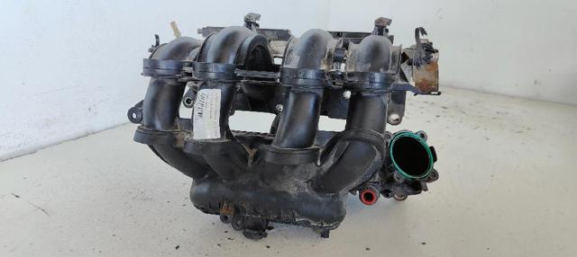 Kolektor ssący Ford Focus 3 CB8