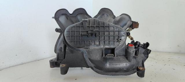 Kolektor ssący Ford Focus 3 CB8