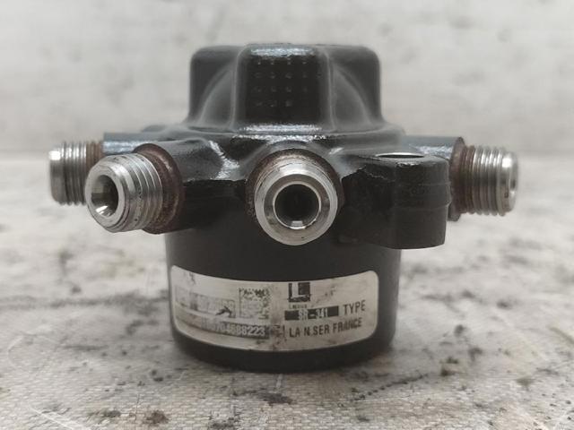 4M5Q9D280DB Ford